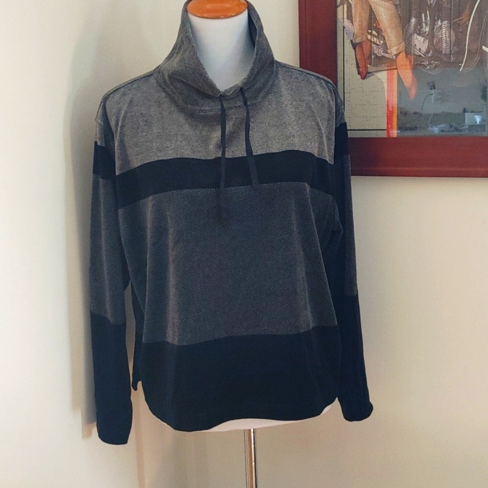 Liz Claiborne Lizsport petite sweatshirt